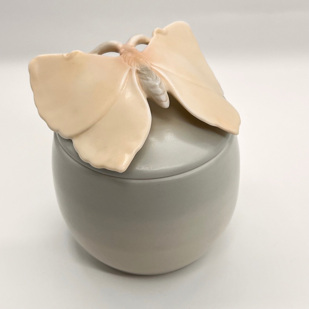 Fitz and Floyd Elegant Butterflies Porcelain Trinket Jar Butterfly Lid 1982
